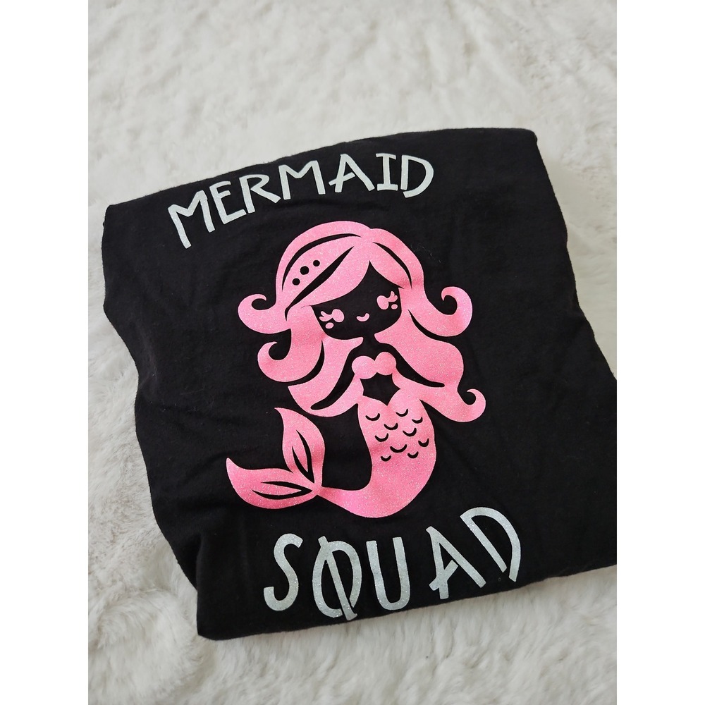 Hanes Heavyweight Mermaid Squad Graphic T-Shirt Black Size Medium